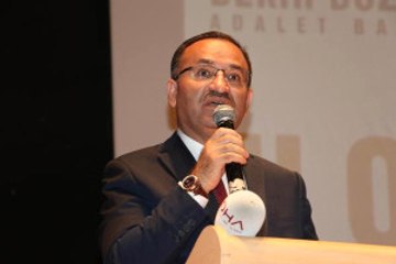 Adalet Bakanı Bozdağ