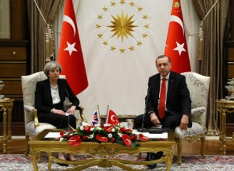 Cumhurbaşkanı Erdoğan'dan May'a Taziye Mesajı