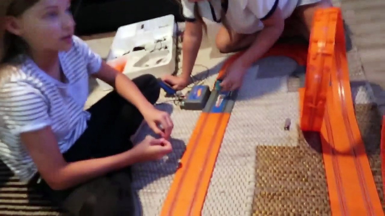 NIGHTTIME POOL PARTY GONE ave - Video Dailymotion