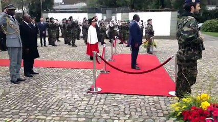 Le Président Macky SALL reçoit les honneurs à Berne