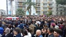 Vdiq ditën e ditëlindjes, përcillet nga mijëra qytetarë shqiptari në Itali