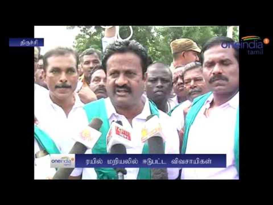 Cauvery issue: Trichy farmers rail roko