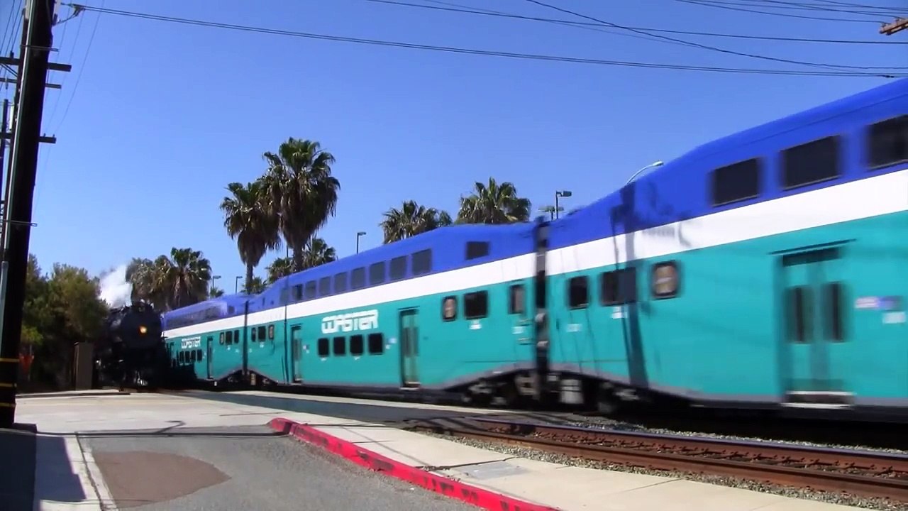 Morning Trains on the Coast - North San Diego County-_FLctj2Y07c