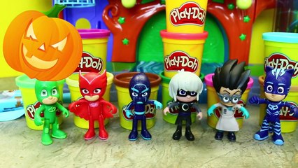 Descargar video: PJ Masks IRL Owlette Pranks Baby Gekko & Luna Girl Art With Romeo & Catboy + Play Doh Anim