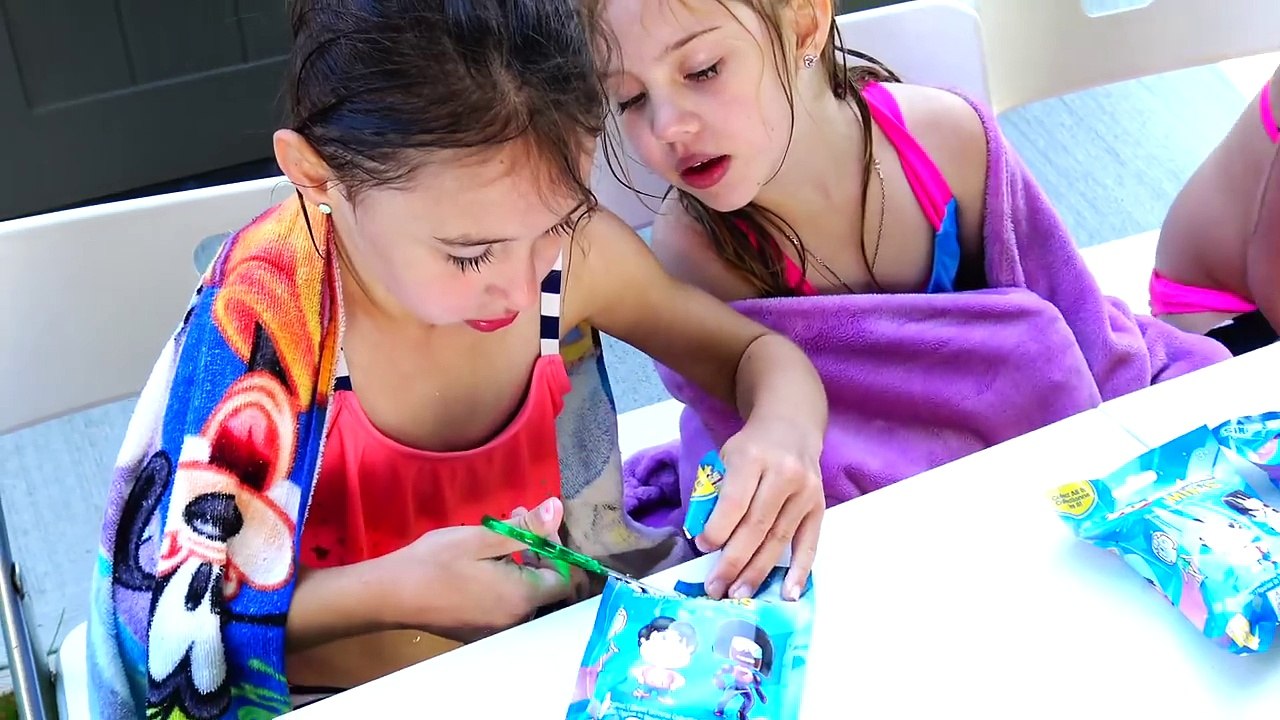 STEVEN UNIVERSE Original MINIS Collectible Figures Opening with LittleZ and her Friends!-xTwjT1GsYYo