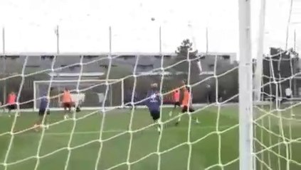 Enzo Zidane With Amazing Bicycle Kick Goal In Real Madrid training!