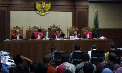 Sidang E-KTP Hadirkan Pejabat Kemendagri dan DPR