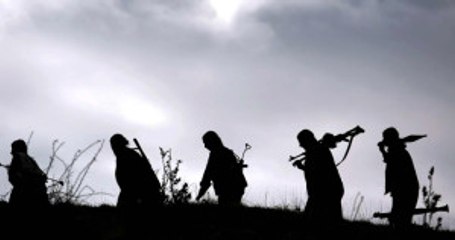 Peşmerge, Kadın Kıyafetli YPG'lilere Ateş Açtı: 1 Ölü, 10 Yaralı