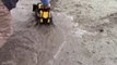Toy Trucks for Kids - Tonka Construction Vehicles Digging in Mud - Dump Truck, Backhoe, Bulldozer-Xq