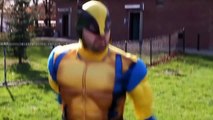 LOGAN WOLVERINE vs DEADPOOL IRL - Spiderman & Hulk Superheroes Change Color In Real Life-eL4n