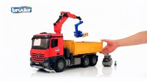 MB AROCS Baustellen LKW mit Kran und Zubehör -- 03651 -- Bruder Spielwaren-iFwDDX