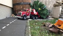 BRUDER TOYS  truck tractor wishing Merry Christmas-cIZ-l