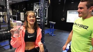 Shit happens when girls wear make-up at the gym