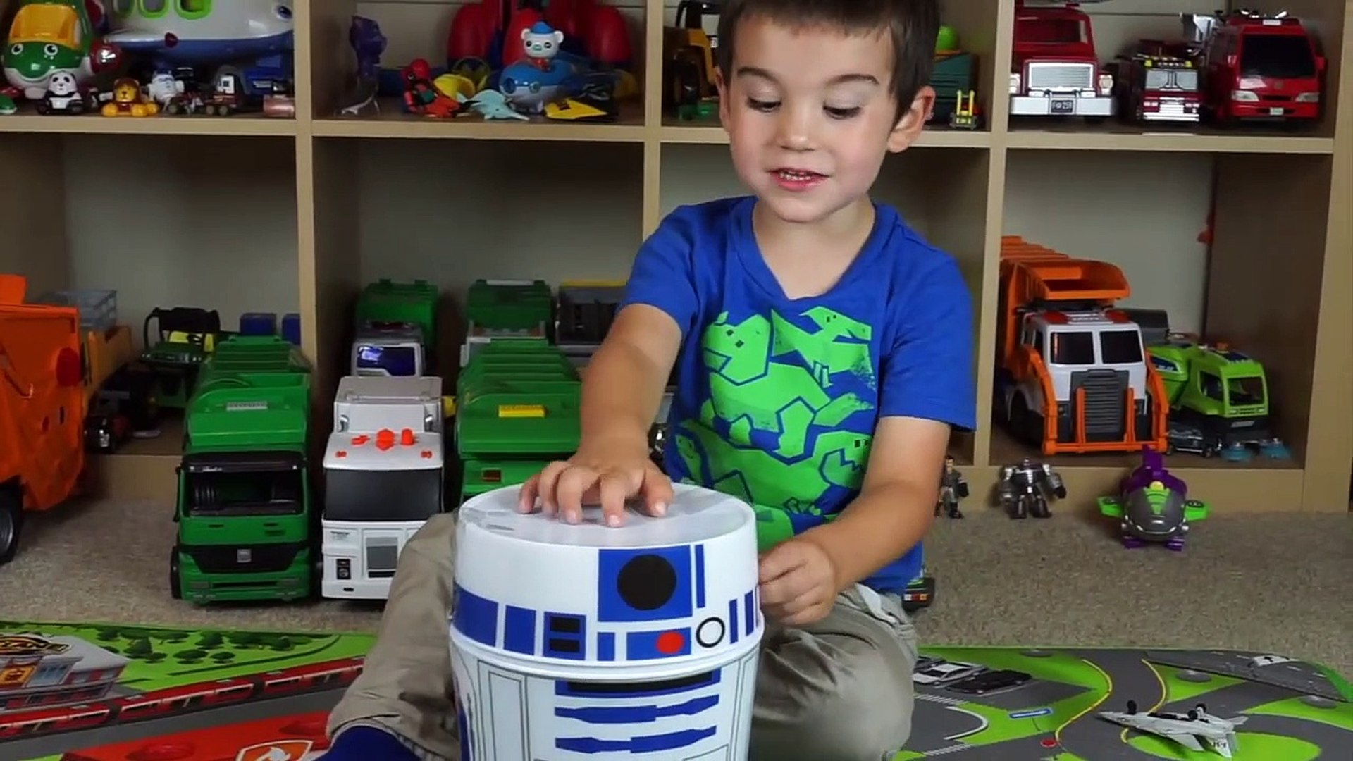kinetic sand dump truck
