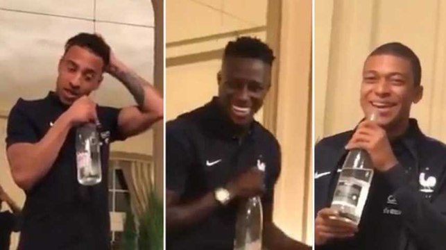 Pour leur bizutage chez les Bleus, Tolisso et Mendy ont dû chanter du Jul et du Soprano