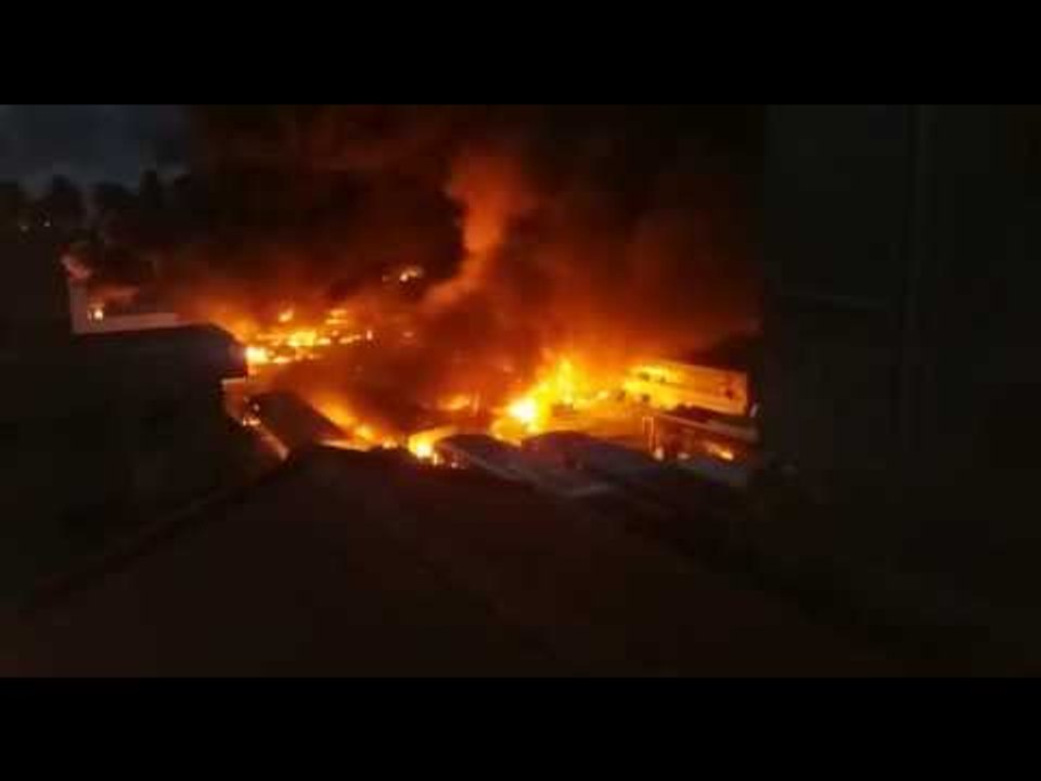 KPN Buses Set Fire in Bangalore | Cauvery Protest | Bengaluru Riot