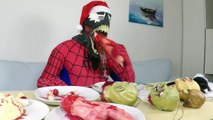 Eating WEIRD Creature Kluna Tik Chirstmas Dinner ASMR Eating Sounds No Talk Spiderman Elsa