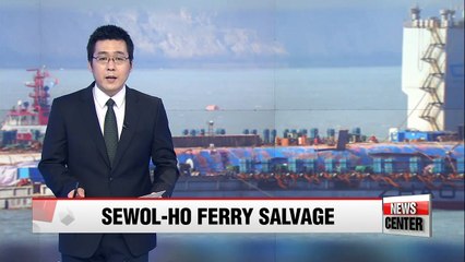 Salvage operation continues on sunken Sewol-ho ferry