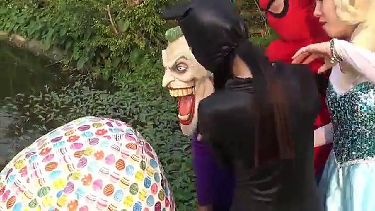 Веселая в в в в жизнь горничная на Это шалость реальная человек-паук супергерои туалет зубная щетка Женщина-кошка