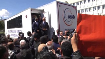 Kurtulmuş, Samsat'ta Depremzedeleri Ziyaret Etti (2)