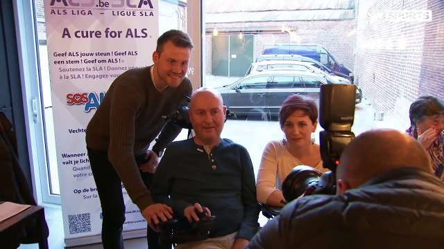 Simon Mignolet Talking About The Merseyside Derby