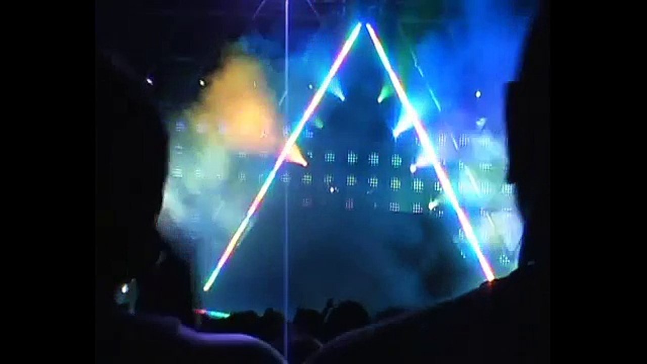 Daft Punk - "Harder Better Faster Stronger" (LIVE @ Alive 2007)