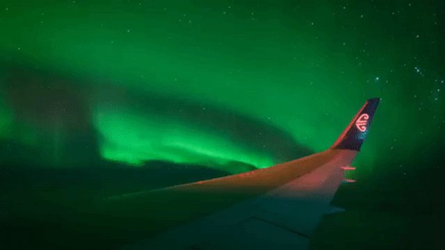 Stunning Timelapse Shows Southern Lights From Charter Flight