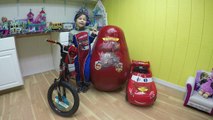 GIANT EGG SURPRISE TOYS Glowing Disney Cars Lightning McQueen PowerWheels Ride On Car & Bicycle-zC-8c_DpT