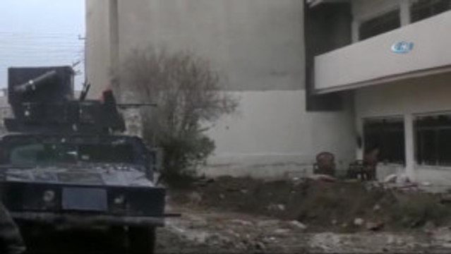 Musul'da Çatışmalar Sürüyor- Siviller Evlerini Terk Ediyor