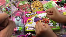 GIANT SURPRISE PO BOX FAN MAIL OPENING - Shopkins - Candy - Kinder Surprise Toy Opening