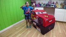 HUGE DISNEY CARS LIGHTNING MCQUEEN SURPRISE TOYS TENT Big Egg Surprise Opening Disney Cars ToyReview-hi-yp