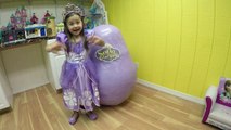 MEGA HUGE SOFIA THE FIRST EGG SURPRISE OPENING Disney Junior Singing Talking Doll Play-Doh Surprises-qL1Wvl