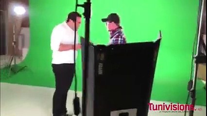 الإعلامي أمين قارة يهدد بضرب مخرج اجنبي بعد ان صرخ عليه