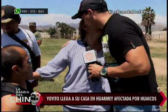 Nota - Yoyito llega a su casa en Huarmey afectada por Huaicos