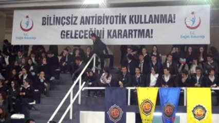 Lise Öğrencilerine Akılcı Ilaç Kullanımı Anlatıldı