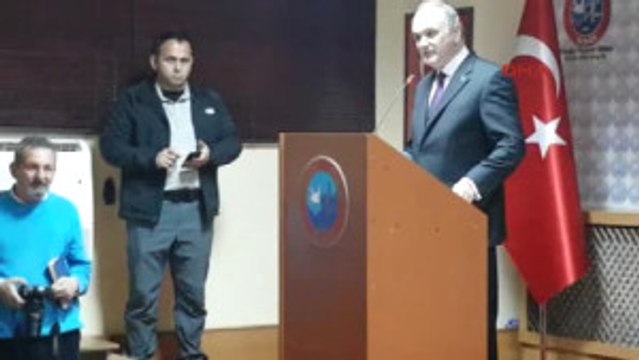 Izmir Bilim Sanayi ve Teknoloji Bakanı Faruk Özlü, Izmir'de