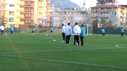 Aytemiz Alanyaspor 7 Eksikle Çalıştı