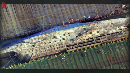 L'épave du ferry sud-coréen Sewol émerge, trois ans après le drame