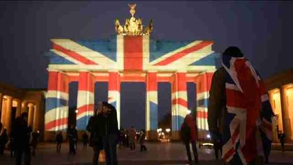 Iluminan Puerta de Brandeburgo en solidaridad con las víctimas del ataque de Londres