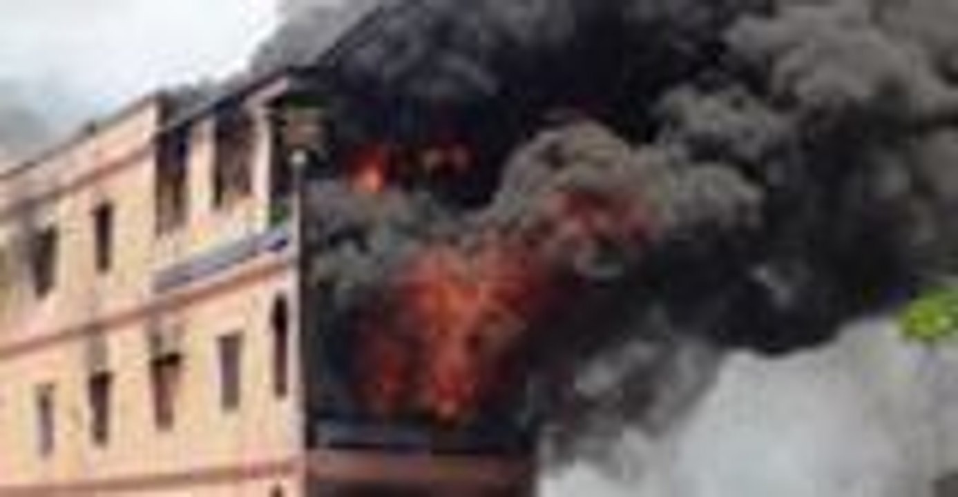 Fire Near Chemical Market Causes Concern in Ho Chi Minh City