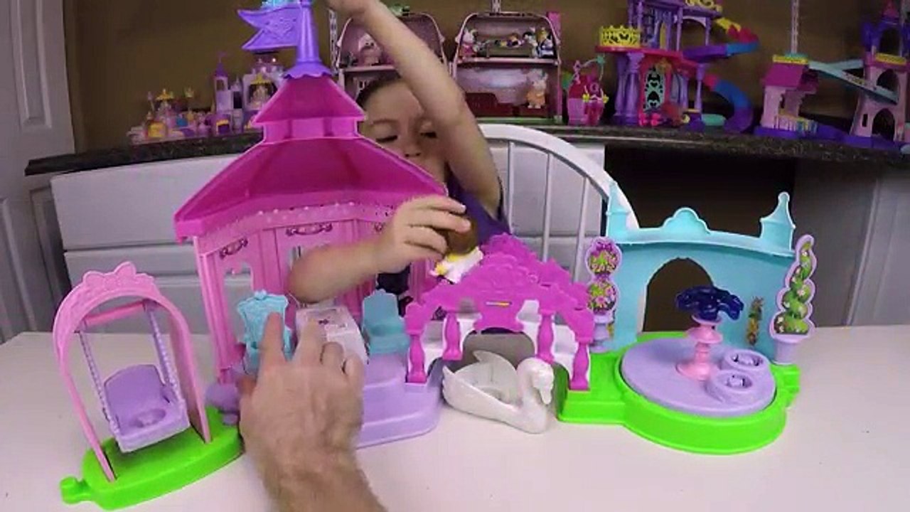 DISNEY PRINCESS GARDEN TEA PARTY SET + Cinderella & Prince Charming Figures Kid-Friendly Toy Opening