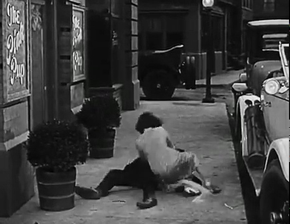 El Gordo Y El Flaco , Laurel Y Hardy: Love Em And Weep(1927)