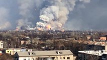 Explosión Masiva En Almacen de Ucrania Envía Cohetes Volando En Todas Las Direcciones!