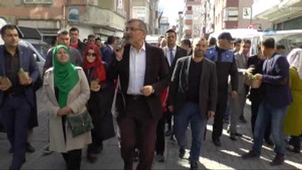 Zeytinburnu Sokaklarını Fesleğen Kokusu Sardı