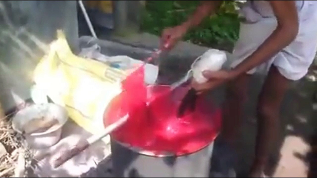 Making Silk Sarees