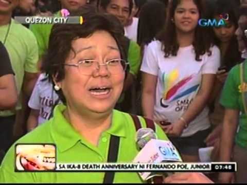 24 Oras: Iba't ibang college at student nagpasiklaban sa Lantern Parade sa U.P. Diliman