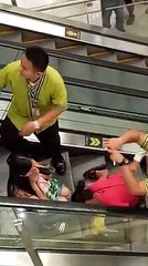 child get stuck in escalator pls take care always your child