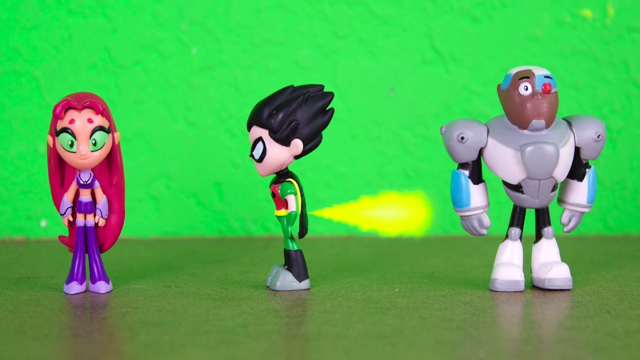 TEEN TITANS GO! [Parody] Robins Death Fart with Beast Boy, Starfire ...