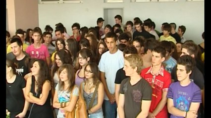 Νεολαία ΣΥΡΙΖΑ  0-0  Υπουργείο Παιδείας