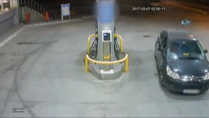 20 Yıllık Arkadaşının Aracını Çaldı, Polis Tarafından Yakalandı...hırsızlık Anı Kamerada